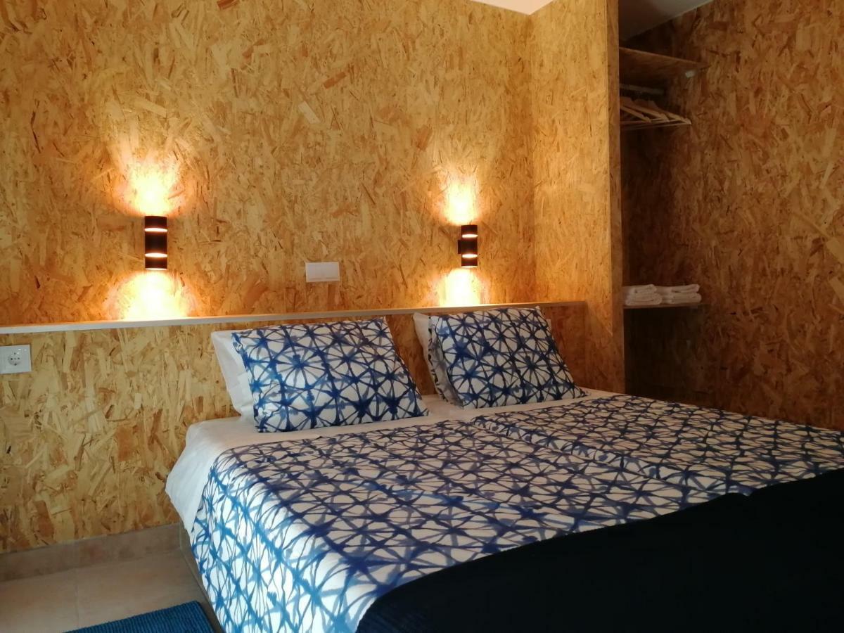 Ocean'S 7 - Lagos Guest House エクステリア 写真