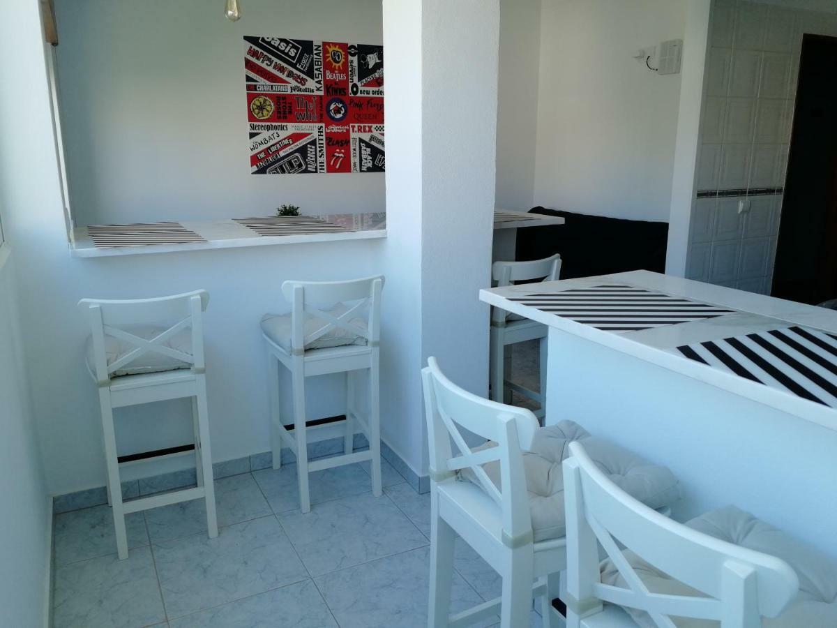 Ocean'S 7 - Lagos Guest House エクステリア 写真
